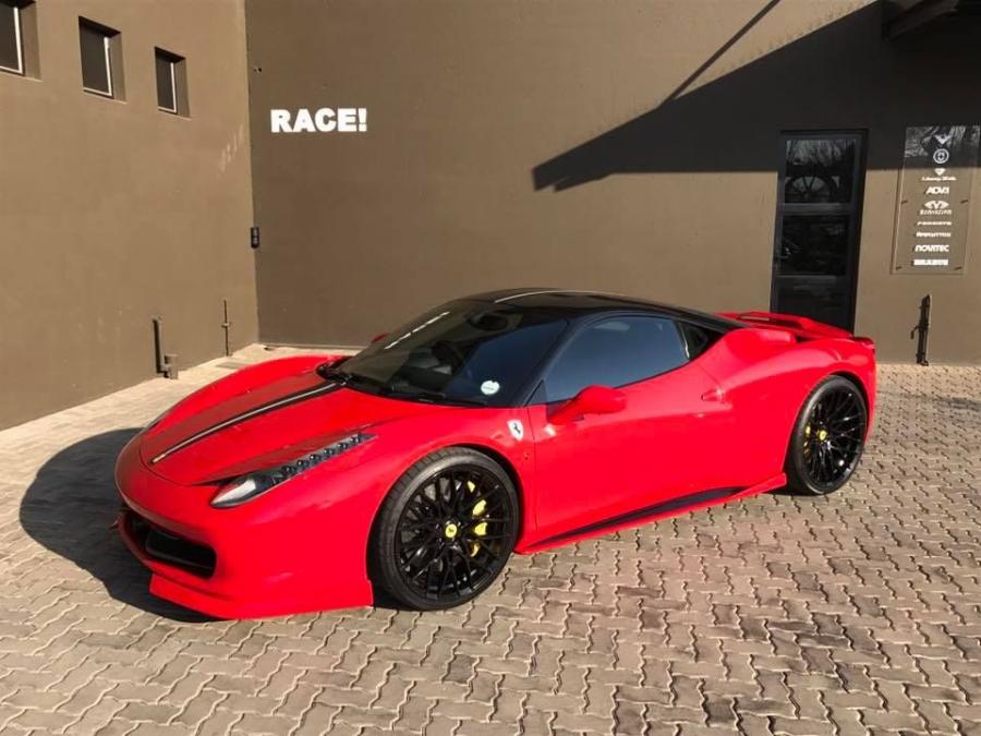  Ferrari 458 Speciale Red by RACE! 2017 года  (фото 9 из 11)